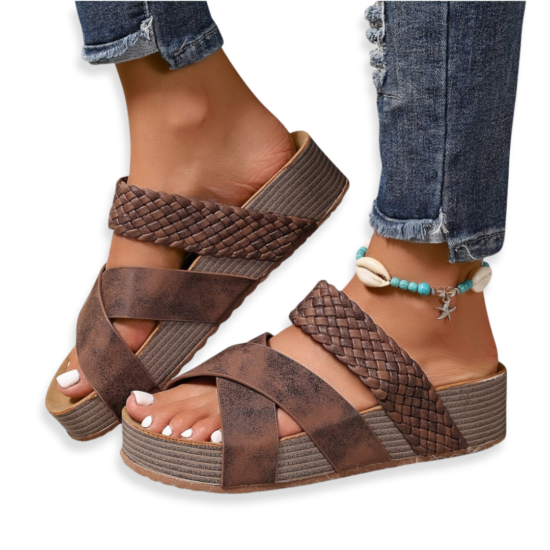 Sandali in Pelle – Elena – Suola Sagomata Antiscivolo