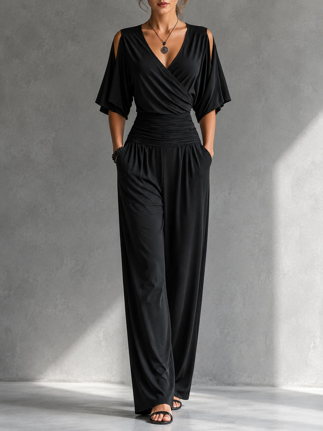 Completo Elegante – Lily – Scollatura a V Incrociata